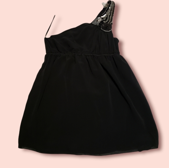 MSSP Max Studio Specialty Products Silk & Sequin Embellished Shoulder Top - Picture 5 of 5